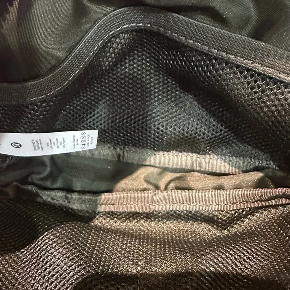 Lululemon Everywhere Heritage Camo Jacquard Max Dk Olive Sargent Belt Bag NWOT - Picture 4 of 8